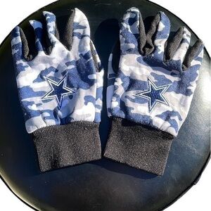 Dallas Cowboys Gloves black/ blue white camo with embroidered star